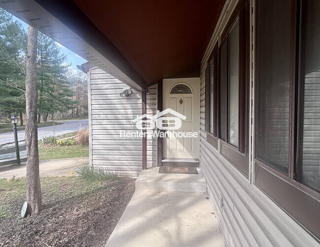 Foto del edificio - 9461 Farewell Rd