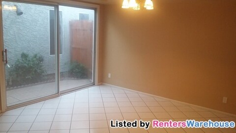 Foto del edificio - 2929 E Broadway Rd