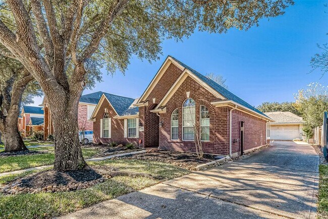 Foto del edificio - 2710 W Oaks Cir E