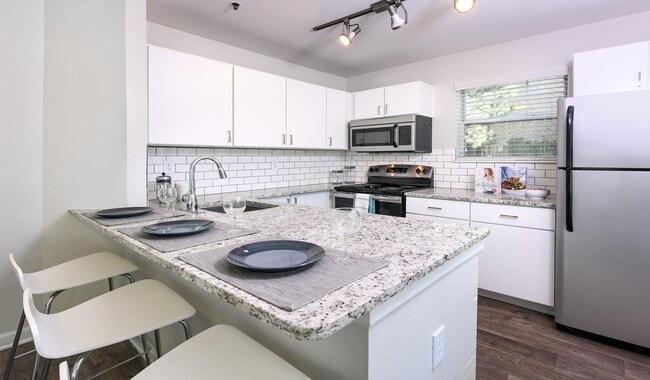 Cook up a storm in your chef-inspired kitchen - Verdant Apartments