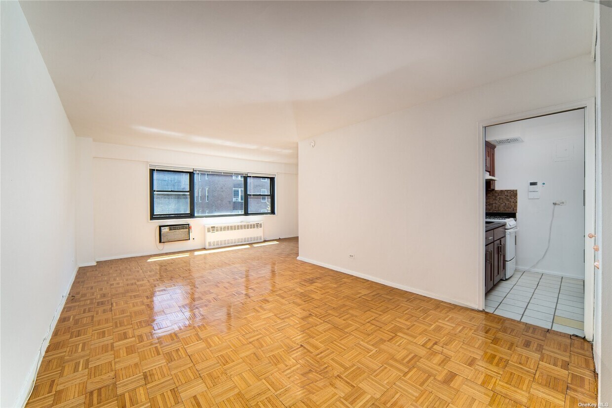 Primary Photo - 109-33 71st Rd