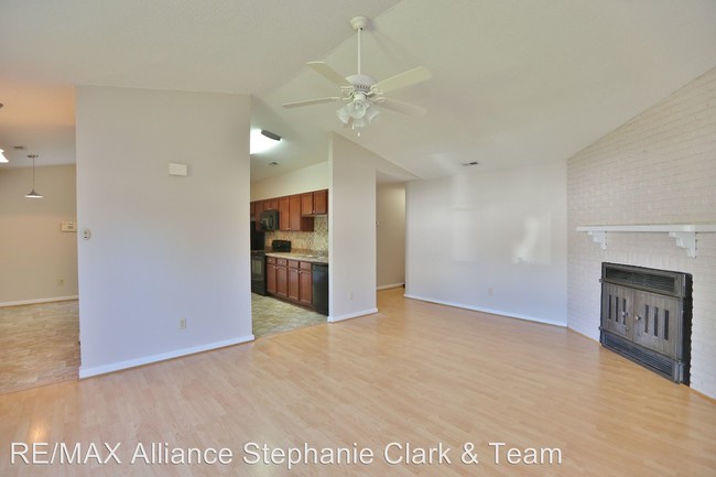 Foto del edificio - 3 br, 2 bath House - 1412 Petrell Court