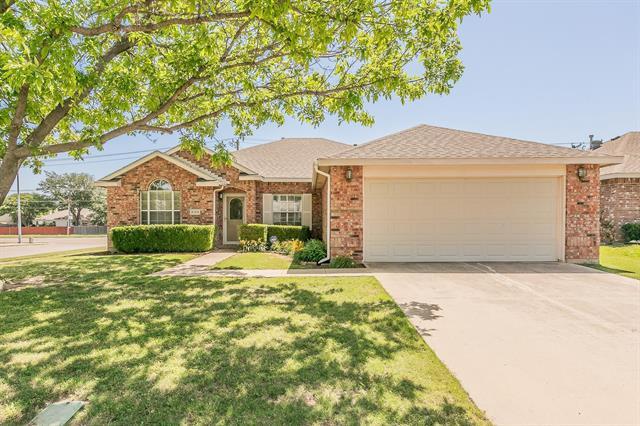 Foto principal - 8301 Clearbrook Dr