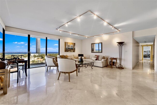 Foto del edificio - 19707 Turnberry Way
