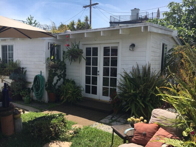 Front Door - 650 California Ave