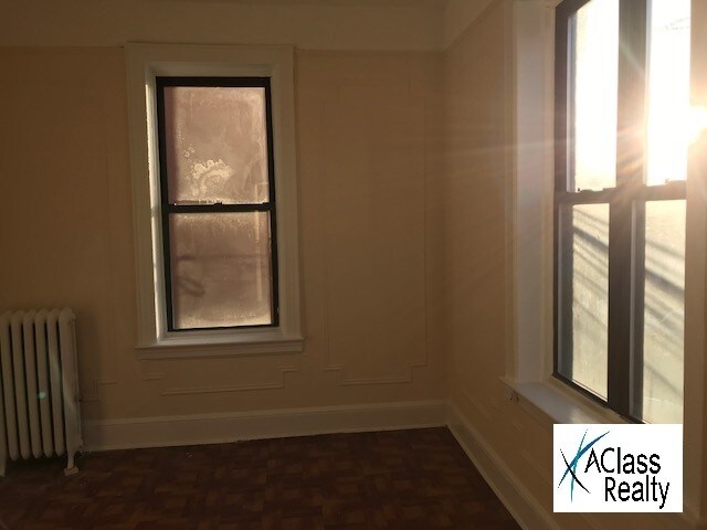 Foto del edificio - 3003 47th St