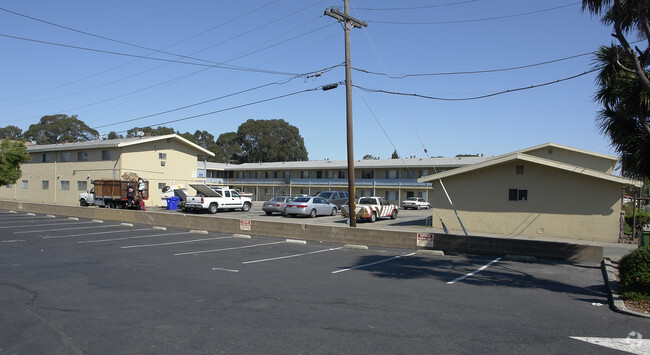 Building Photo - Spelco Apartments