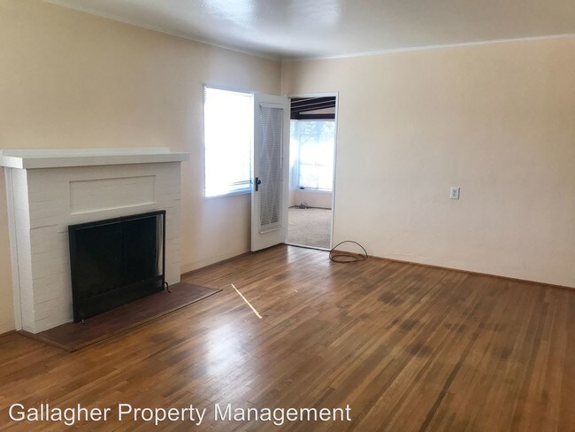 Building Photo - 2 br, 1 bath House - 101 Calle Alamo