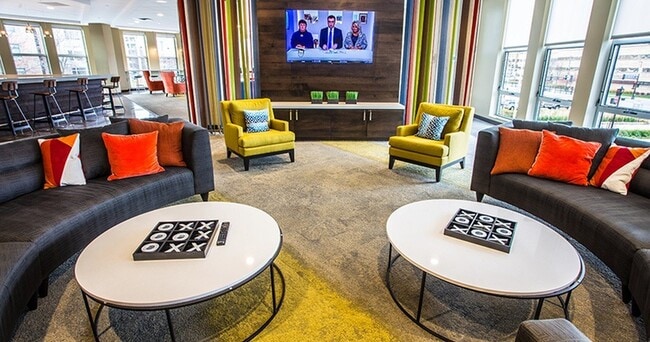 Clubhouse-04-WaHu-Minneapolis - WaHu Apartments