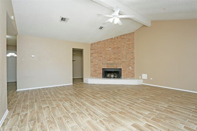 Building Photo - 919 Cascade Creek Dr