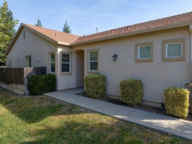 Building Photo - 4321 Strathmore Pl