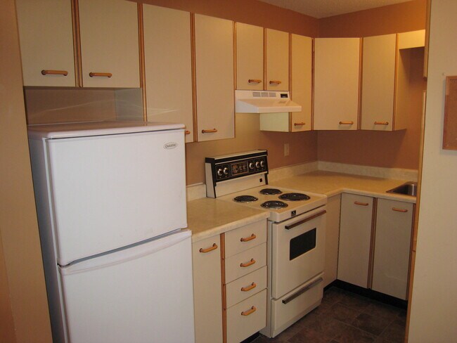 Photo du bâtiment - 1017 Point Rd