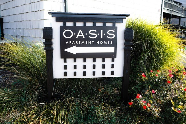 Building Photo - 10906 Oasis Ct