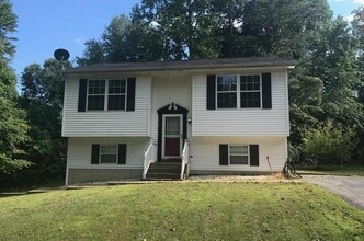 Building Photo - 11205 Sitting Bull Cir