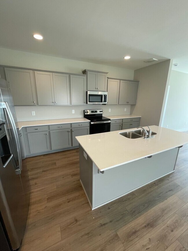 Building Photo - New Construction Home for Rent in Tuscaloo...