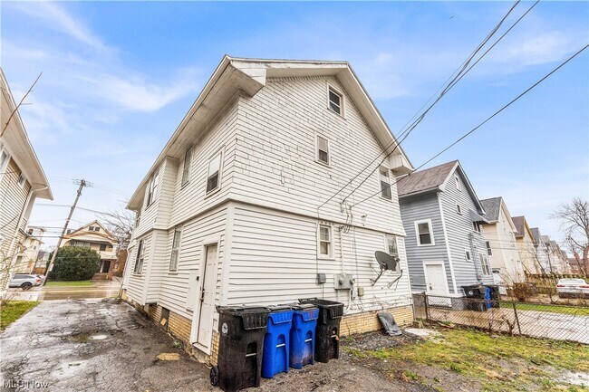 Building Photo - 3402 W 117th St