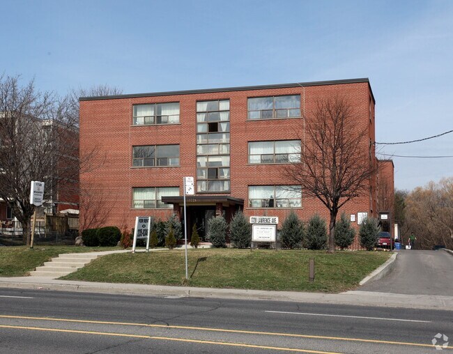 Photo du bâtiment - WESTLAW APARTMENTS