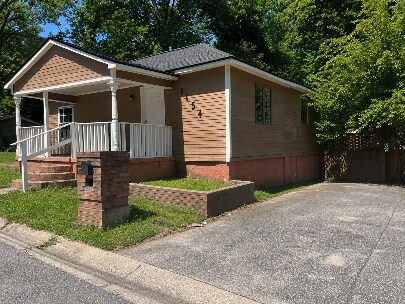 Building Photo - 1154 Davis Cir