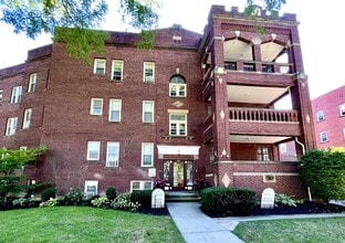 Building Photo - Integrity Cleveland Heights