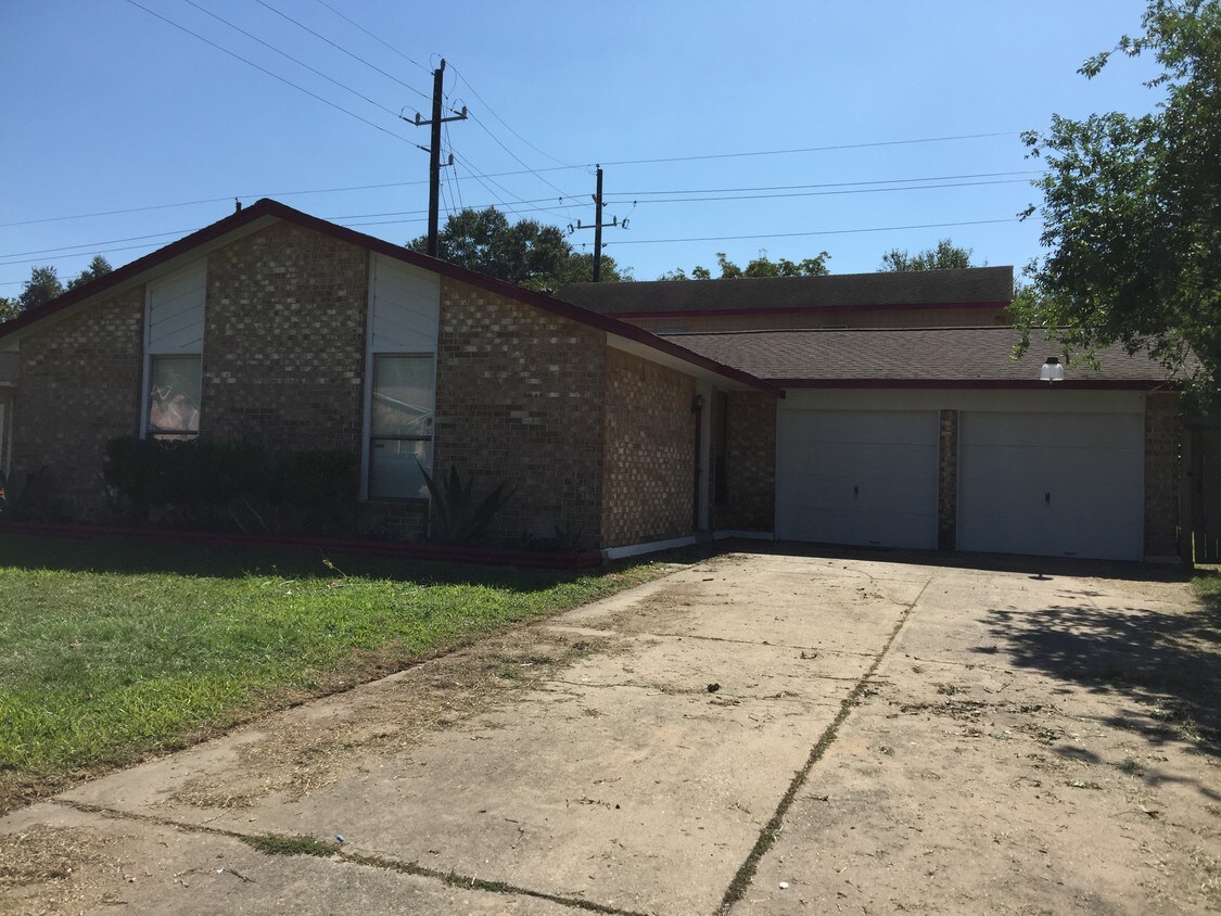 Primary Photo - 2527 Lemonwood Ln