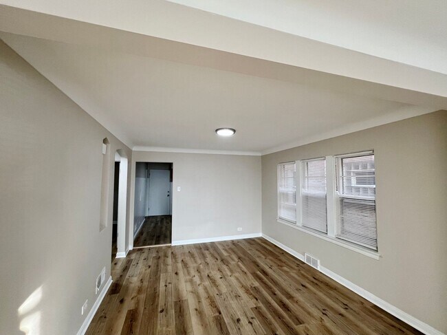 Foto del edificio - 1515 Maple Ave