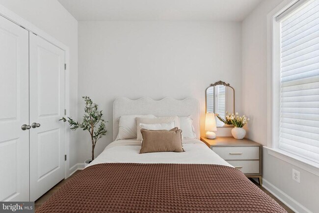 Building Photo - 14905 Heather Bloom Dr