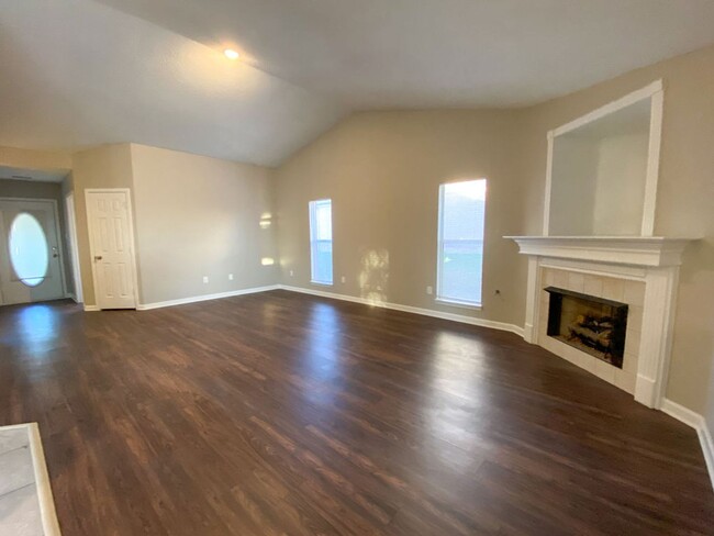 Foto del edificio - 3 bedroom 2 bath house in Southaven