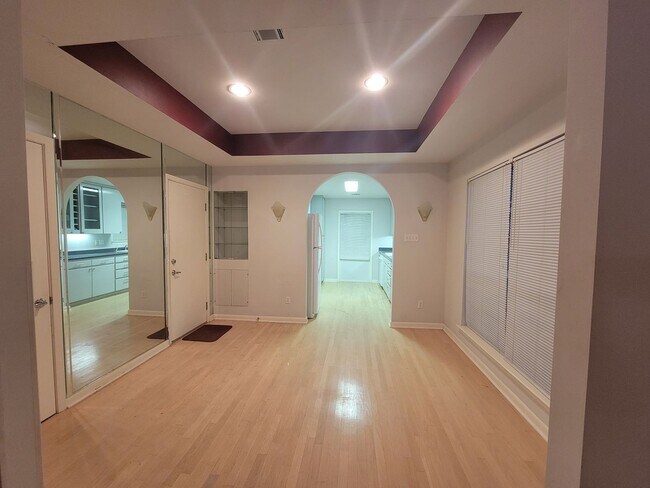 Foto del edificio - House for rent or sale