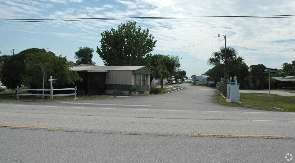 Primary Photo - Palm Harbor