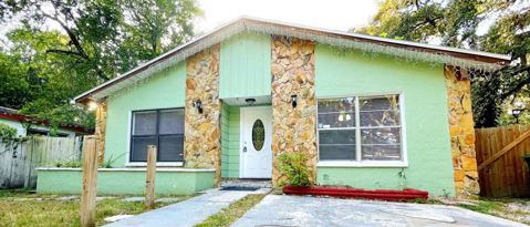 Foto del edificio - 8714 N Otis Ave