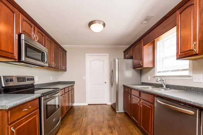 Foto del edificio - 3407 Wellington Pl