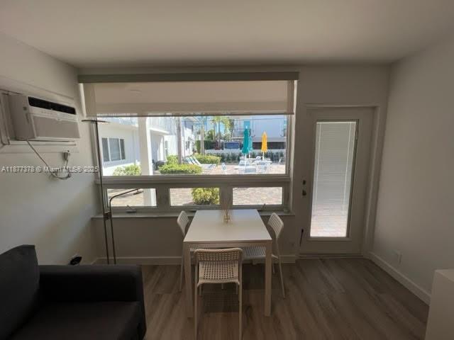 Building Photo - 4228 N Ocean Dr