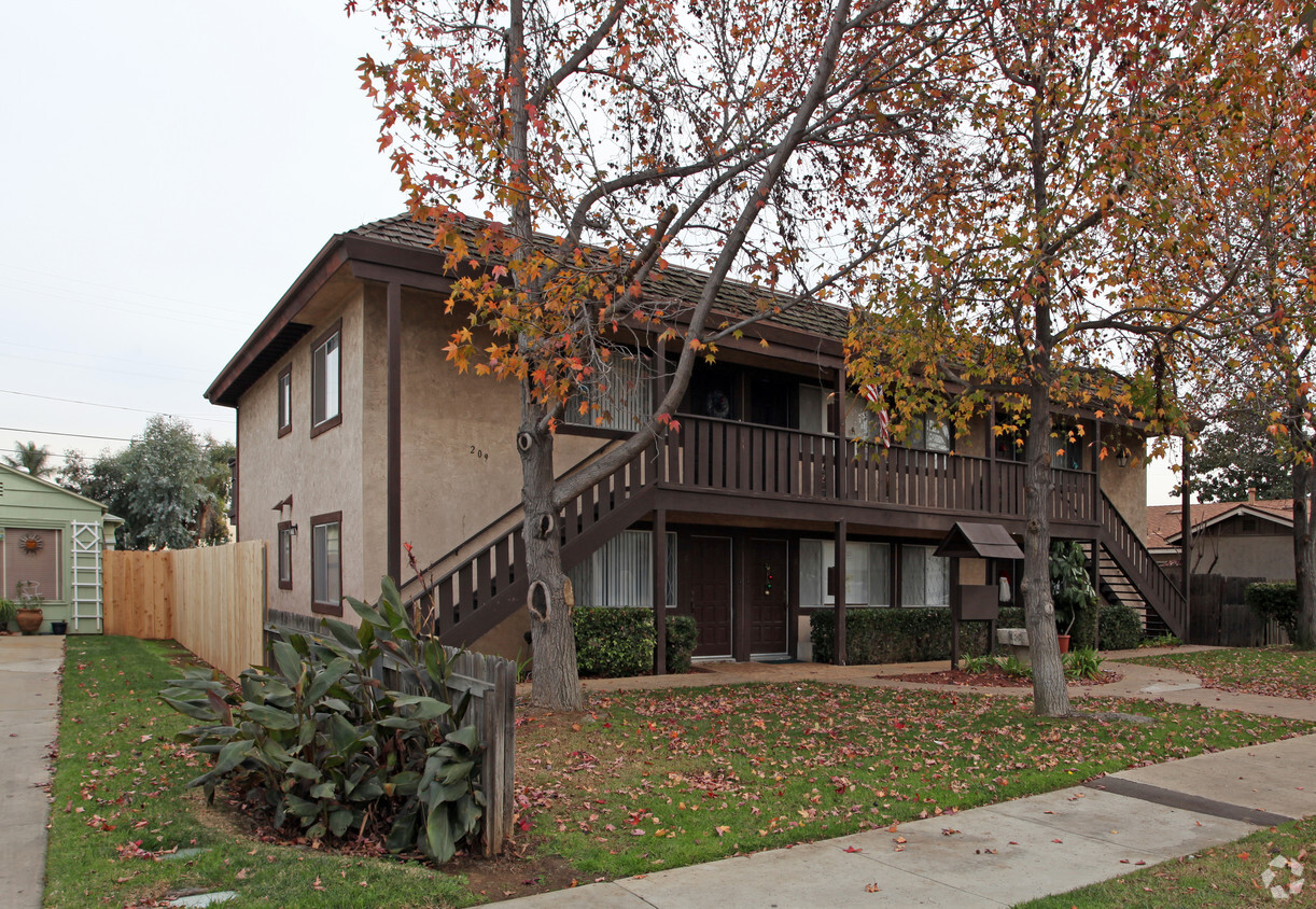 Primary Photo - 209 Garrett Ave