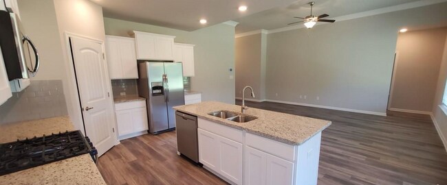 Building Photo - 21397 Field Glen Dr