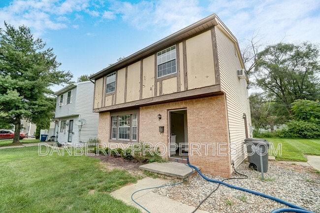 Building Photo - 1006 Ranch Dr