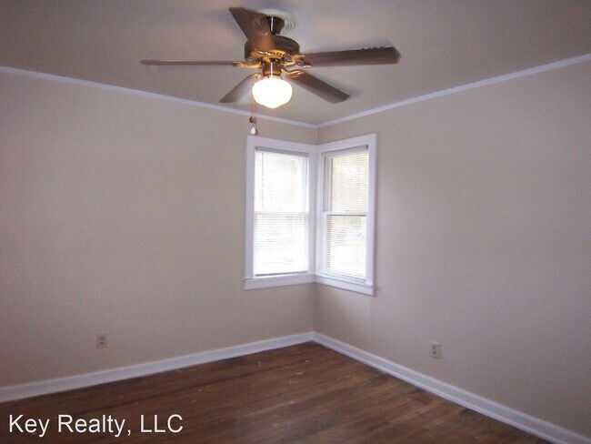 Building Photo - 3 br, 1 bath House - 109 Walker