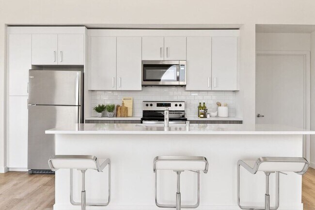 Building Photo - Lincoln Landing Apartments