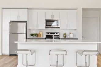 Building Photo - Lincoln Landing Apartments