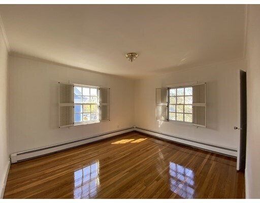 Building Photo - 406 Broadway