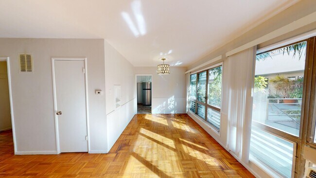 Foto del interior - Sweetzer Gardens