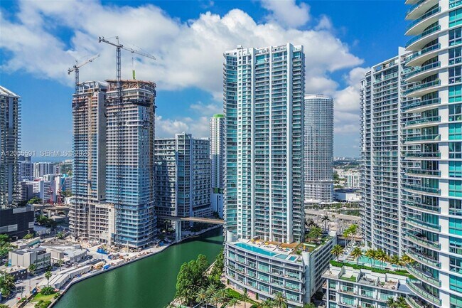 Foto del edificio - 92 SW 3rd St