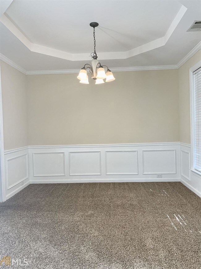Building Photo - 2713 Sandalwood Cir