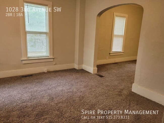 Building Photo - SW 2 bedroom home with many updates.