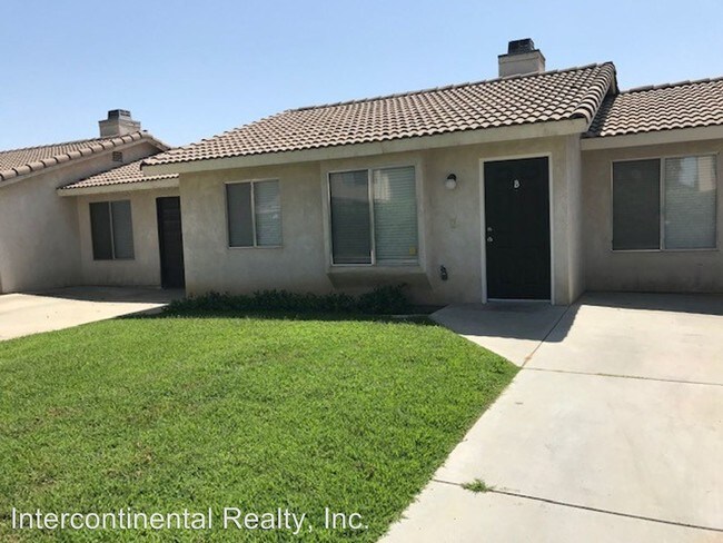 Building Photo - 3102 Brookside Dr