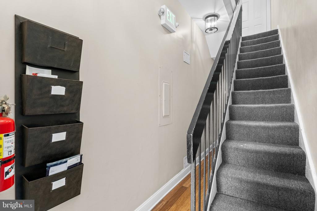 Foto principal - 1932 15th St NW