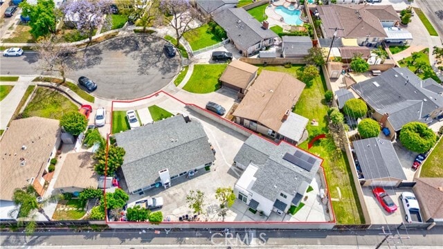 Building Photo - 525 W Woodcrest Ave