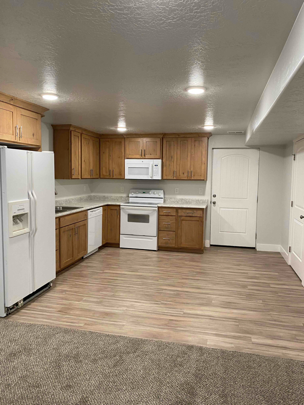 Foto principal - 1368 Foothill Dr