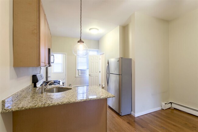 Building Photo - 288 4th St