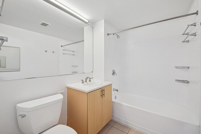 Interior Photo - MODA