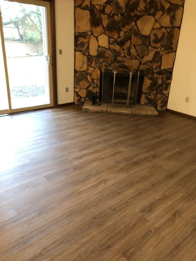 Primary Photo - 2-Bedroom Condominium in McMinnville